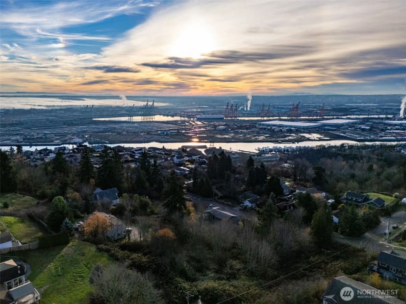 Property photo for 63 Xx 19th Street Ne, Tacoma photo 15