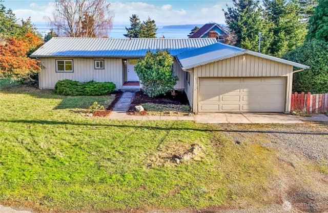 Property photo for 334 Sheridan Street, Port Townsend photo 2