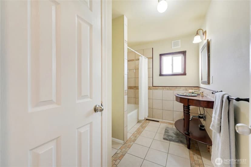 Property photo for 334 Sheridan Street, Port Townsend photo 27