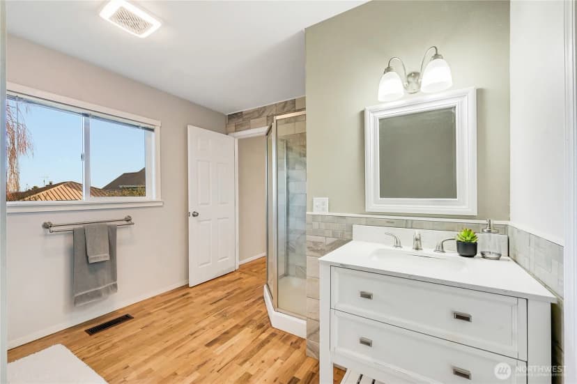 Property photo for 334 Sheridan Street, Port Townsend photo 21