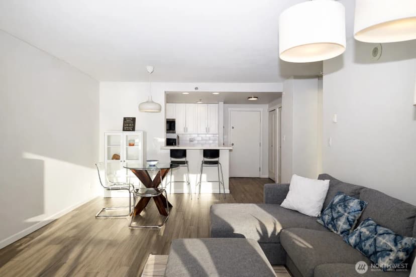 Property photo for 121 Vine Street #1702, Seattle photo 7