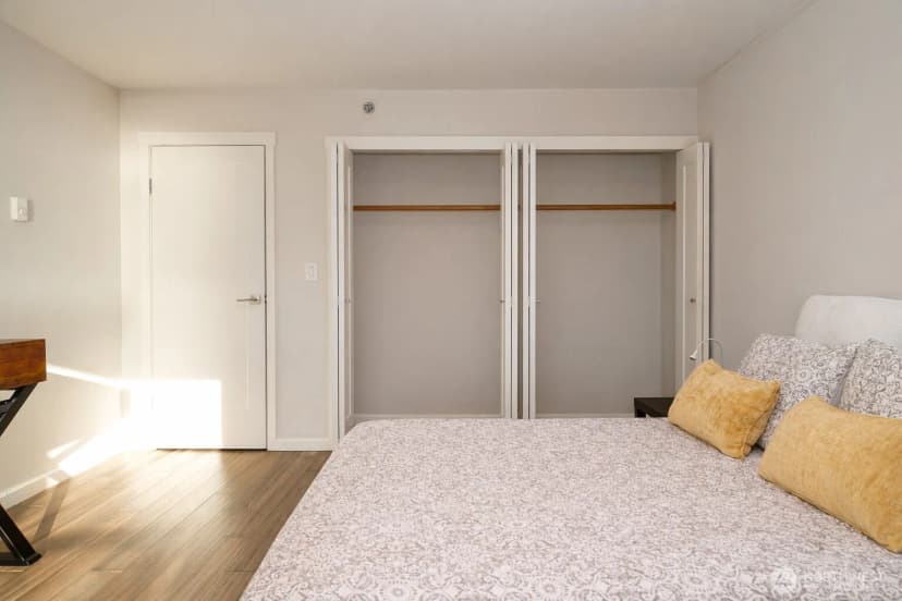 Property photo for 121 Vine Street #1702, Seattle photo 16