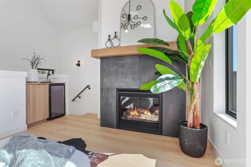 Property photo for 8750 13th Avenue Nw #b, Seattle photo 14