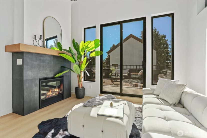 Property photo for 8750 13th Avenue Nw #b, Seattle photo 12
