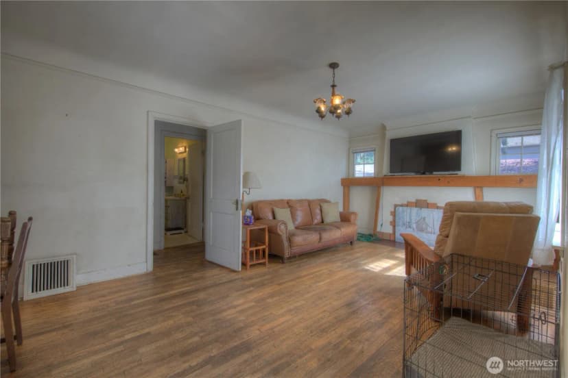 Property photo for 8409 Washington Boulevard Sw, Lakewood photo 6