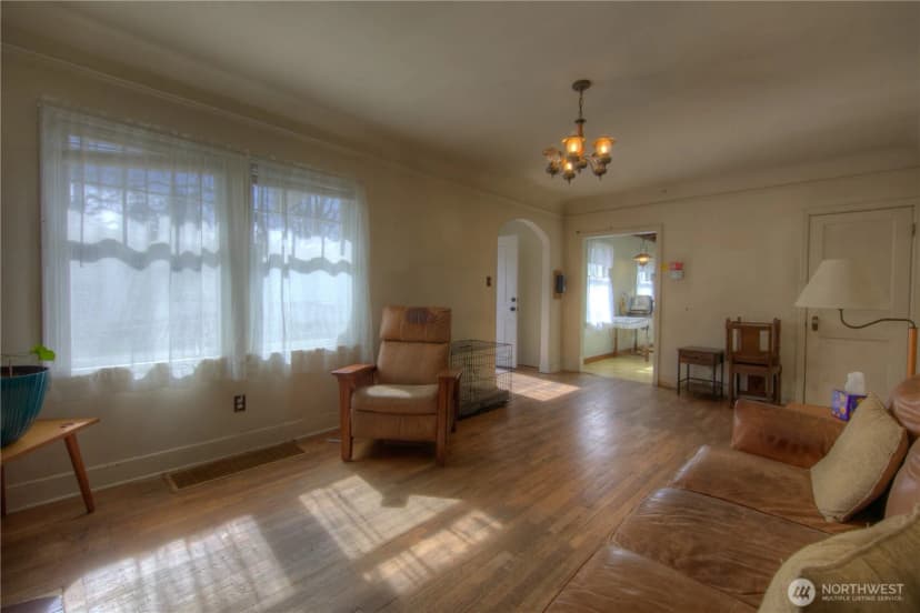 Property photo for 8409 Washington Boulevard Sw, Lakewood photo 8
