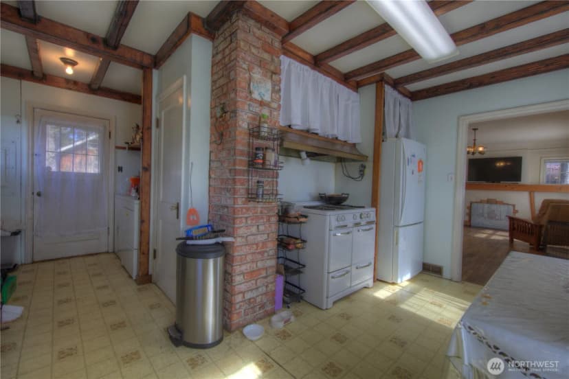 Property photo for 8409 Washington Boulevard Sw, Lakewood photo 10