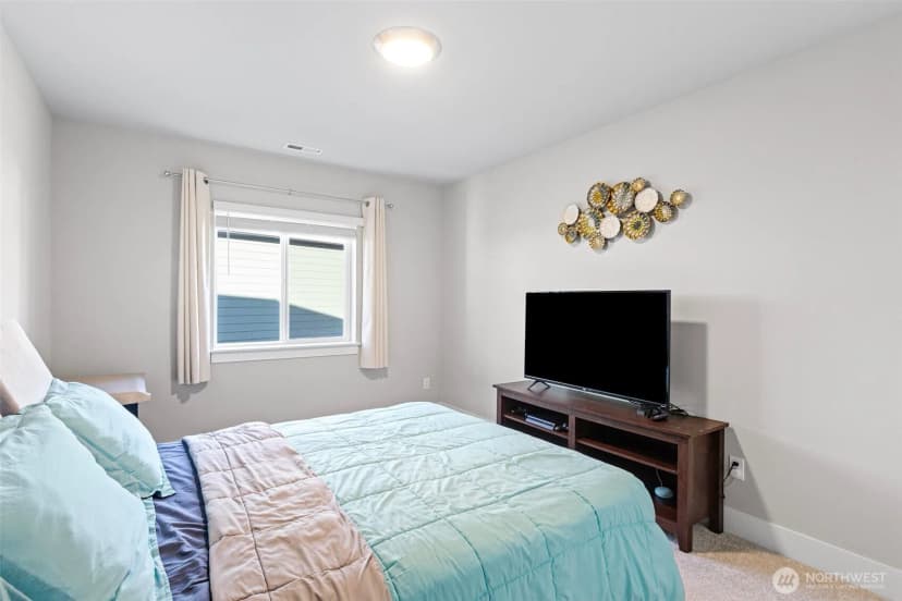 Property photo for 2128 229th Place Sw, Bothell photo 16