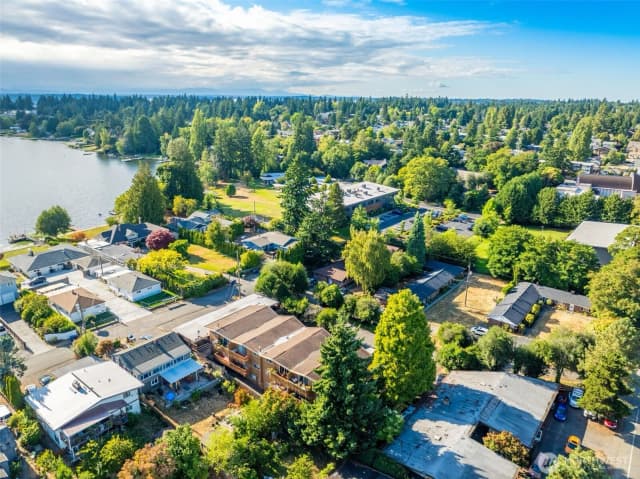 Property photo for 1017 Sw 154th Street, Burien photo 2