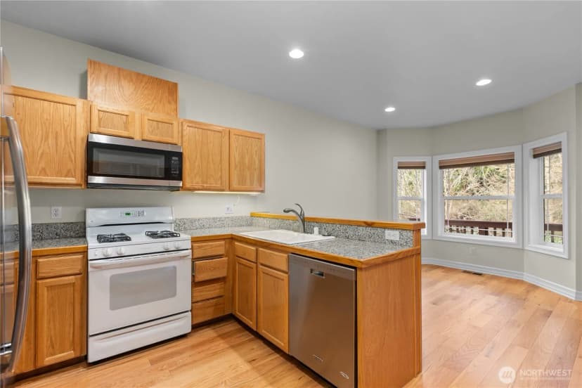 Property photo for 13796 Seaview Way, Anacortes photo 13