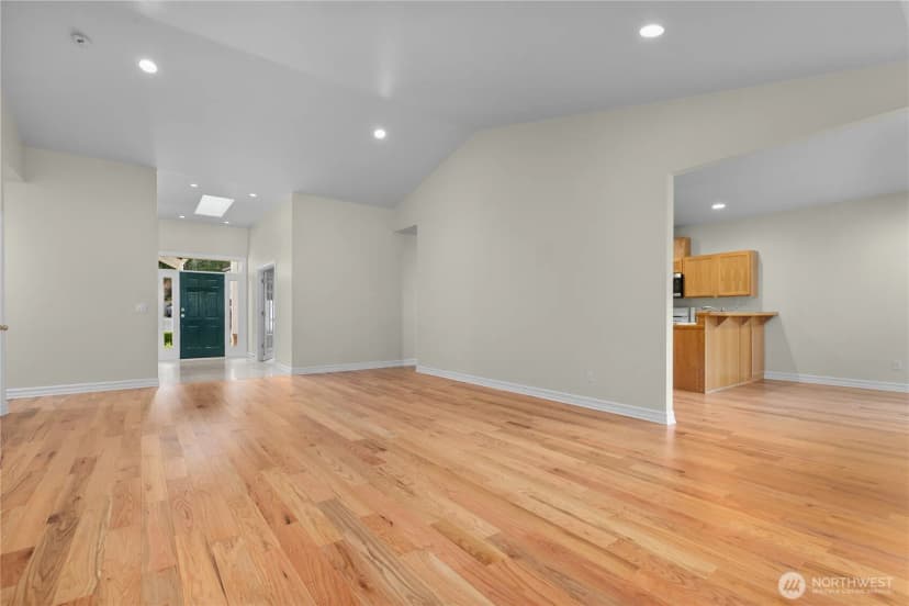 Property photo for 13796 Seaview Way, Anacortes photo 10