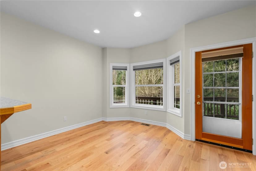 Property photo for 13796 Seaview Way, Anacortes photo 15