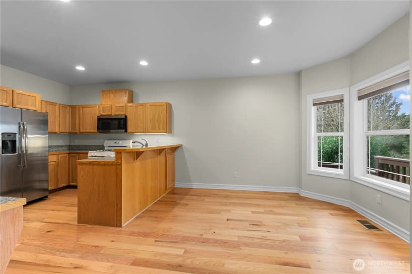 Property photo for 13796 Seaview Way, Anacortes photo 14