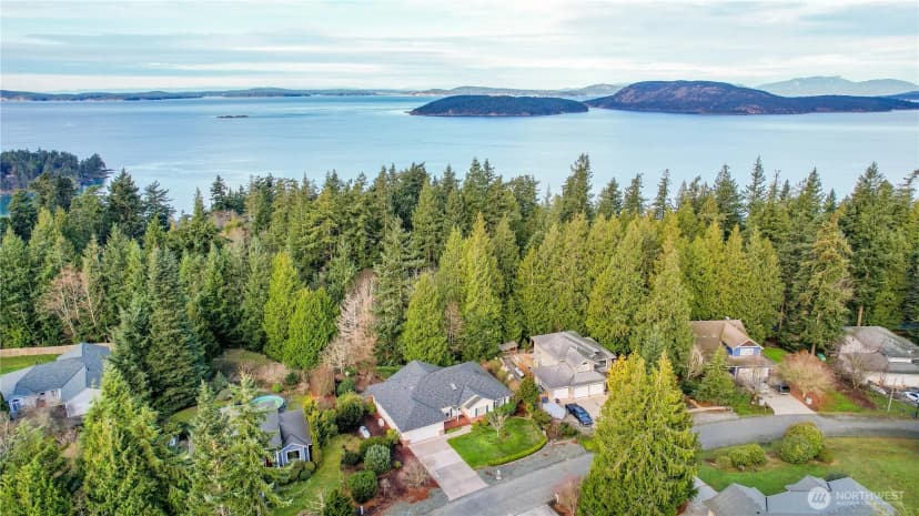 Property photo for 13796 Seaview Way, Anacortes photo 39