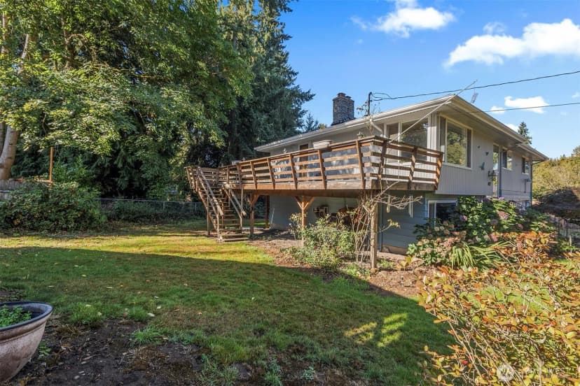 Property photo for 1027 S 112th Street, Seattle photo 33