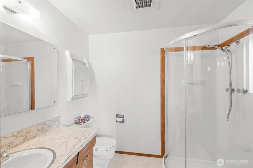 Property photo for 1027 S 112th Street, Seattle photo 15