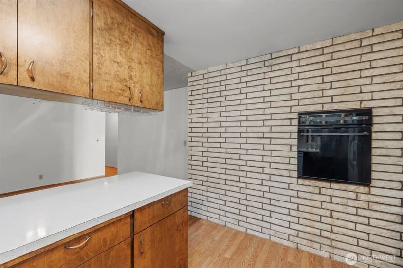 Property photo for 1027 S 112th Street, Seattle photo 8