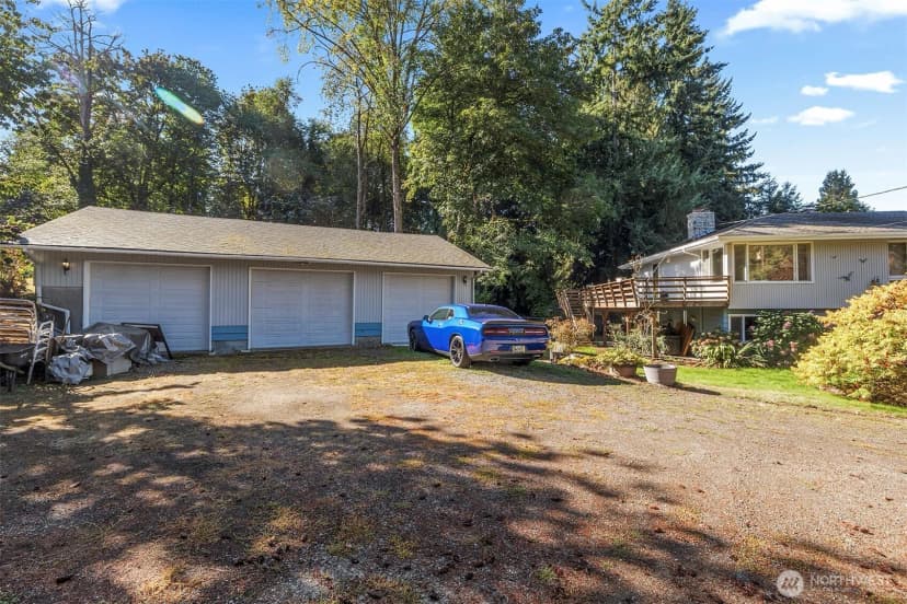 Property photo for 1027 S 112th Street, Seattle photo 25
