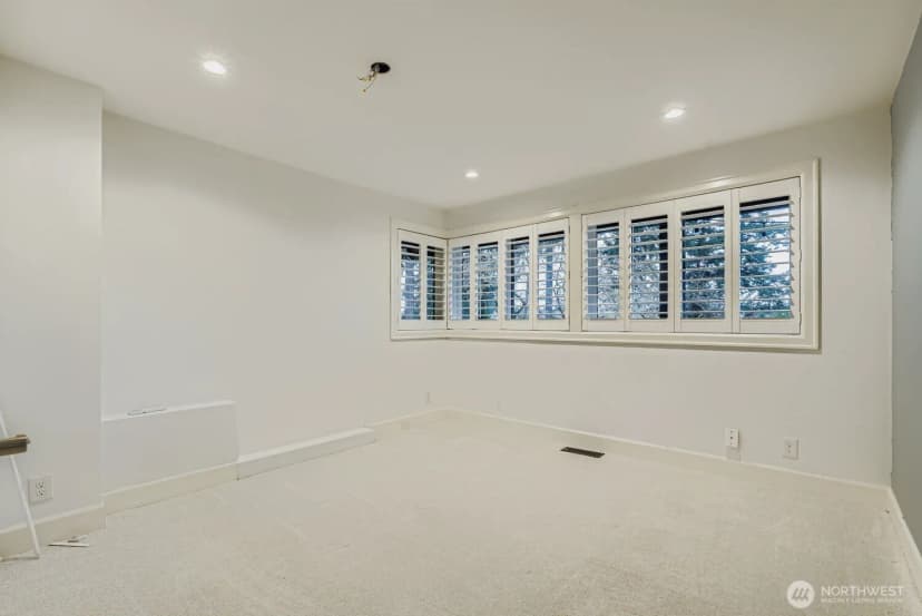 Property photo for 15211 61st Place Ne, Kenmore photo 21
