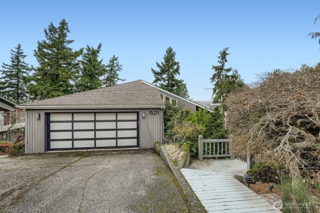 Property photo for 15211 61st Place Ne, Kenmore photo 2