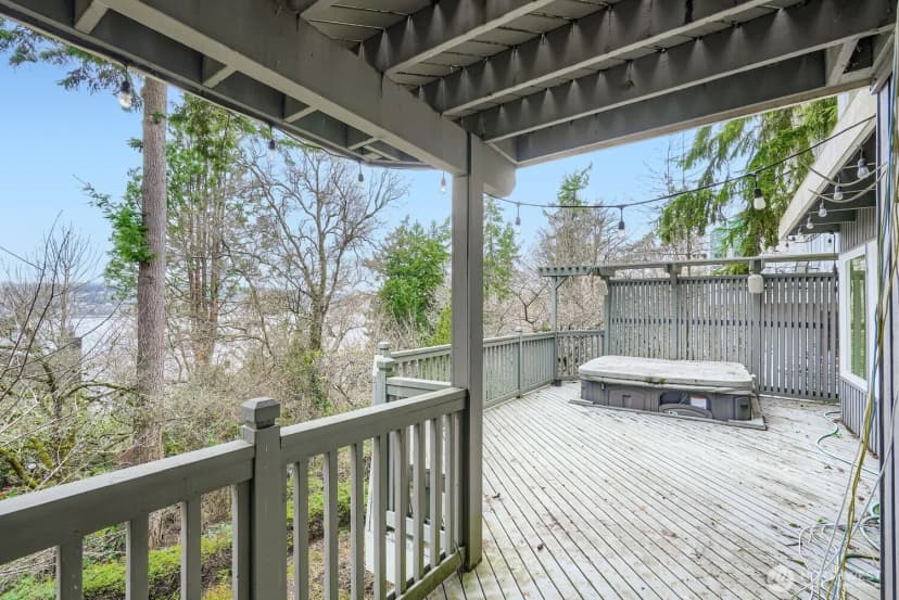 Property photo for 15211 61st Place Ne, Kenmore photo 27