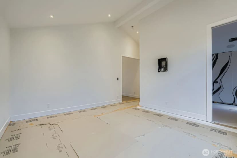 Property photo for 15211 61st Place Ne, Kenmore photo 15