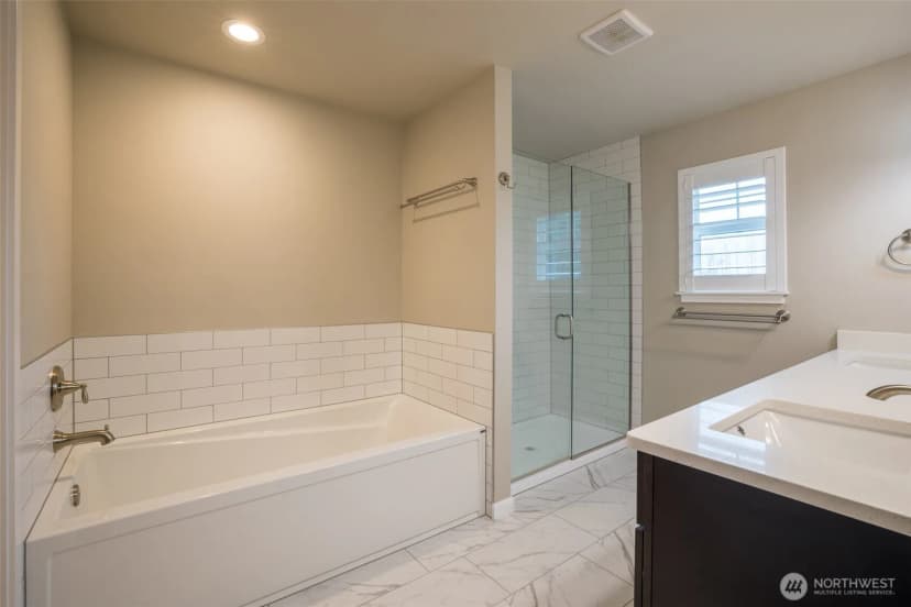 Property photo for 3646 22nd Avenue Ne, Olympia photo 16