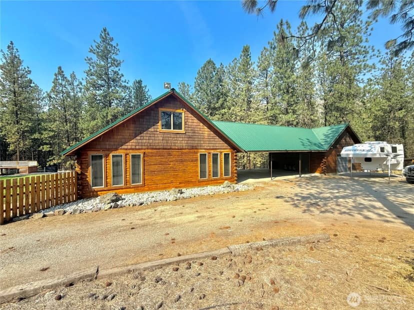 Property photo for 43 Oakes Drive, Tonasket photo 2