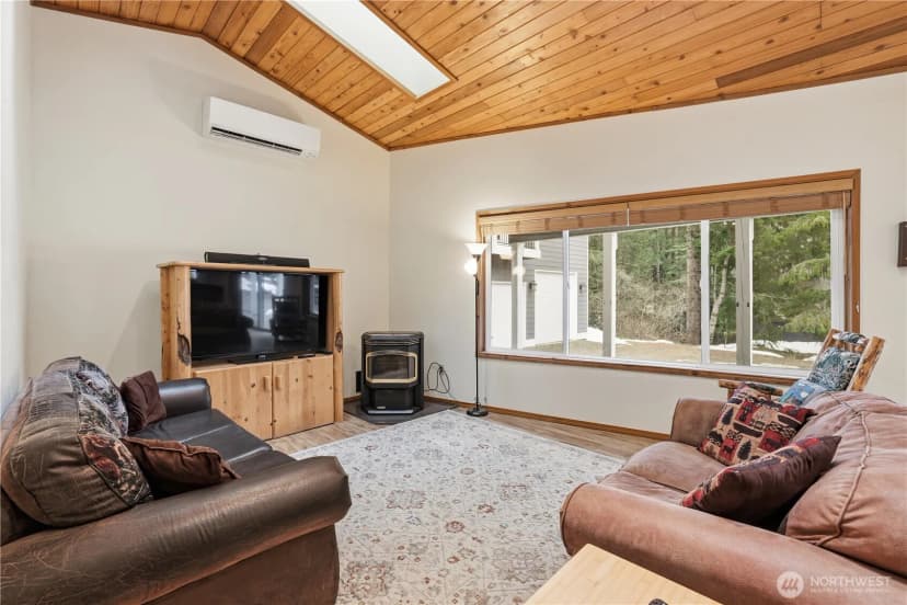 Property photo for 181 Redwood Lane, Ronald photo 9
