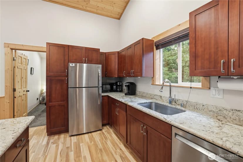 Property photo for 181 Redwood Lane, Ronald photo 18