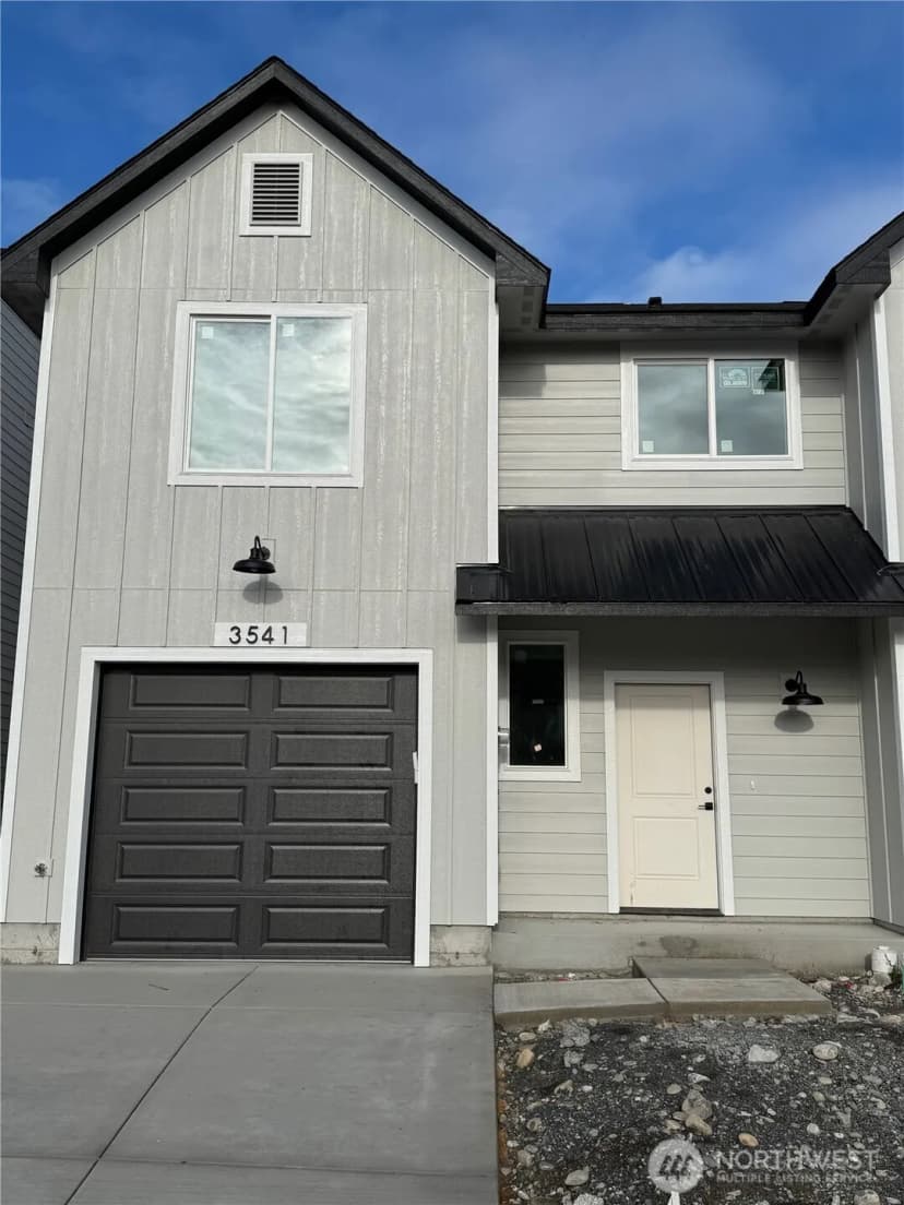 Property photo for 3541 W 6th Place, Kennewick