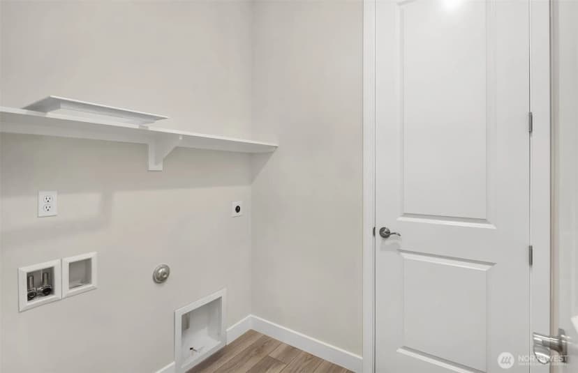 Property photo for 23442 Marinwood Circle Ne #01612, Kingston photo 9