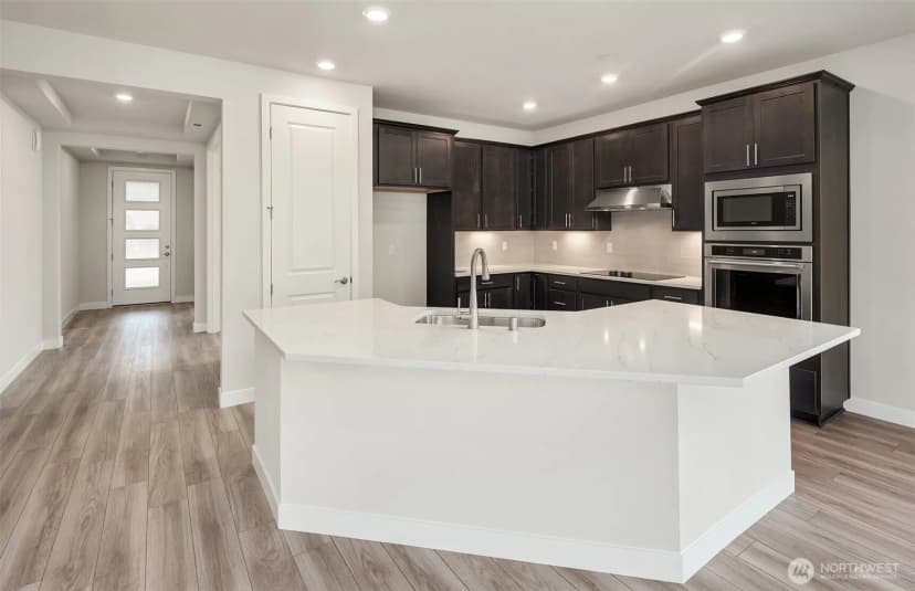 Property photo for 23442 Marinwood Circle Ne #01612, Kingston photo 6