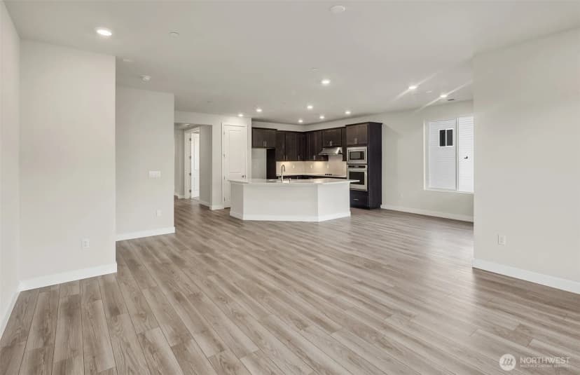 Property photo for 23442 Marinwood Circle Ne #01612, Kingston photo 7