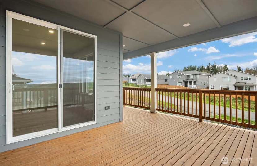 Property photo for 23455 Marinwood Circle Ne Road Ne #0712, Kingston photo 17
