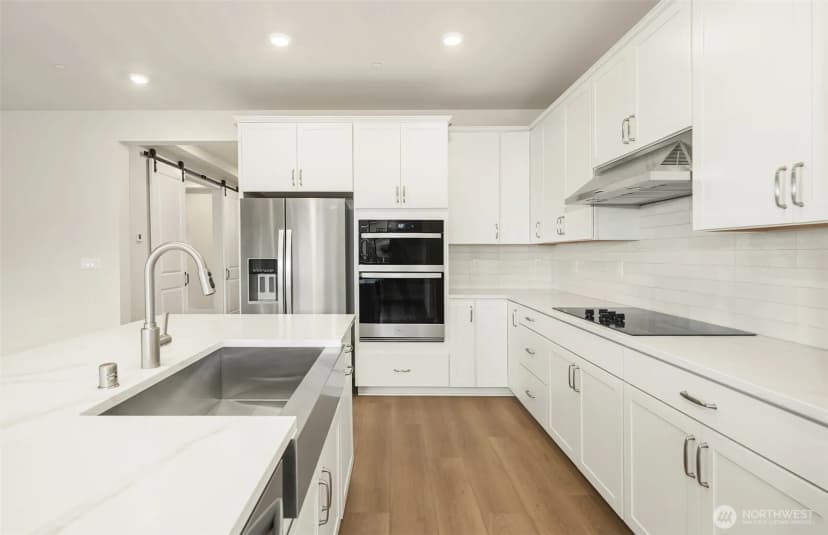 Property photo for 23455 Marinwood Circle Ne Road Ne #0712, Kingston photo 11