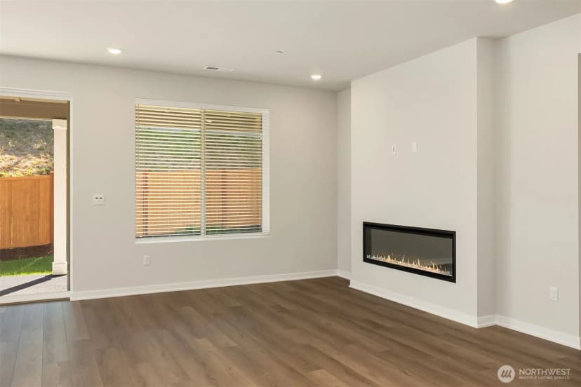 Property photo for 23430 Marinwood Circle Ne #1712, Kingston photo 10