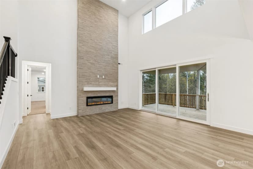 Property photo for 10505 134th Drive Ne #104, Lake Stevens photo 11