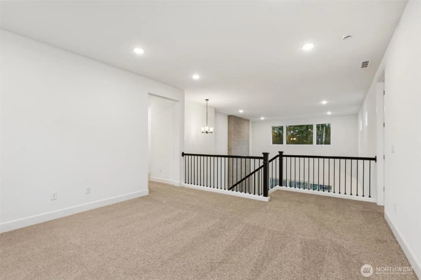 Property photo for 10505 134th Drive Ne #104, Lake Stevens photo 13