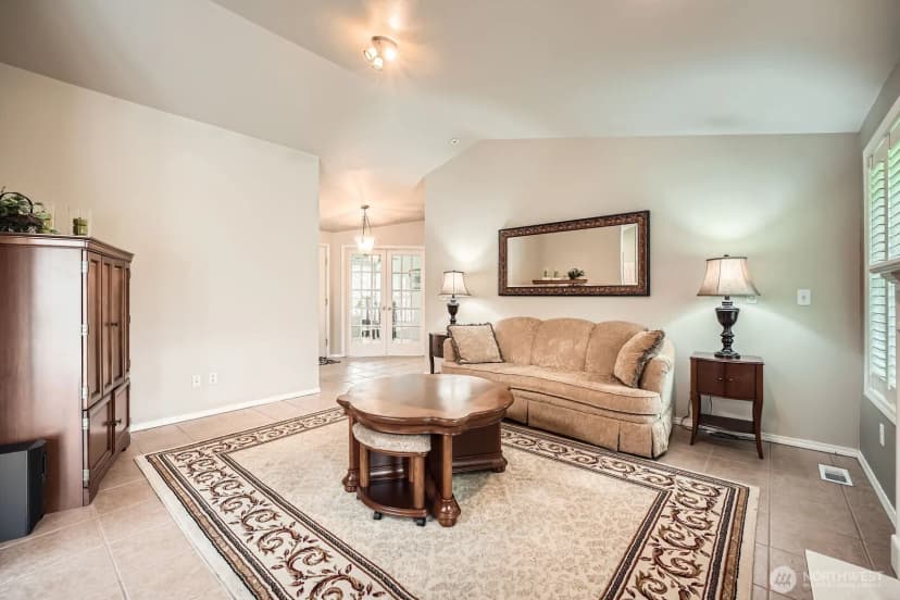 Property photo for 14 Lakewood Oaks Drive Sw, Lakewood photo 6