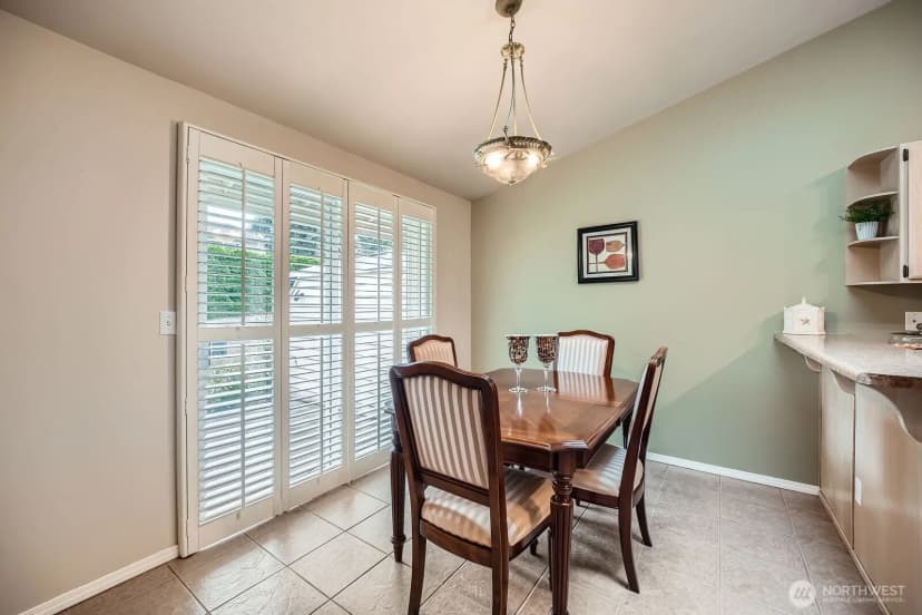 Property photo for 14 Lakewood Oaks Drive Sw, Lakewood photo 8