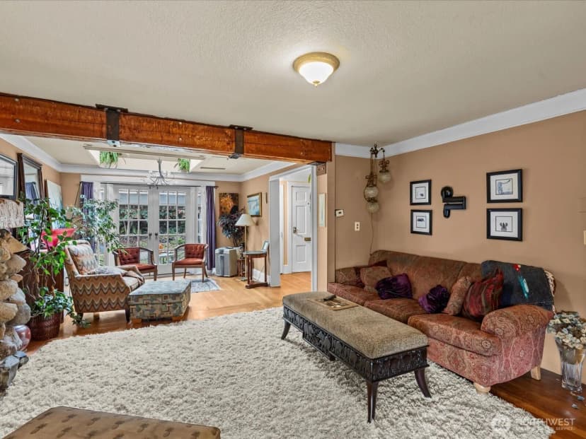 Property photo for 13050 33rd Avenue S, Tukwila photo 10