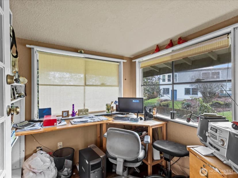 Property photo for 13050 33rd Avenue S, Tukwila photo 13