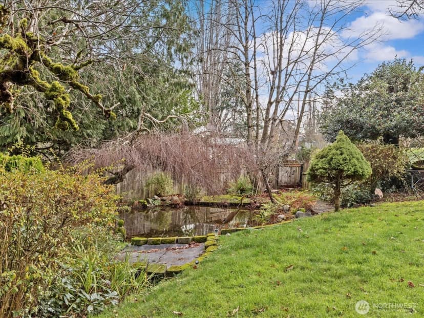 Property photo for 13050 33rd Avenue S, Tukwila photo 32