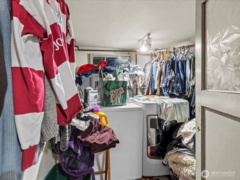 Property photo for 13050 33rd Avenue S, Tukwila photo 29