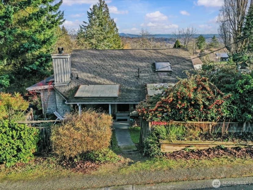 Property photo for 13050 33rd Avenue S, Tukwila photo 37