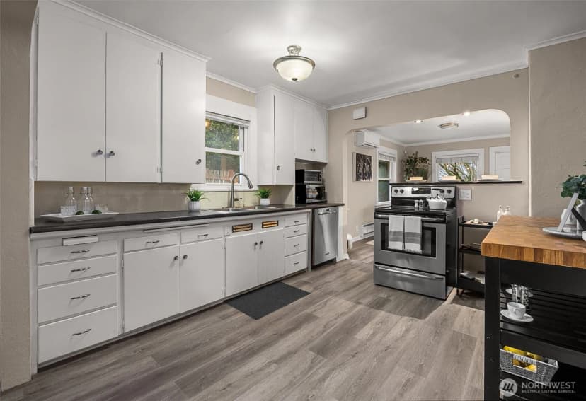 Property photo for 4602 6th Avenue Nw, Seattle photo 11