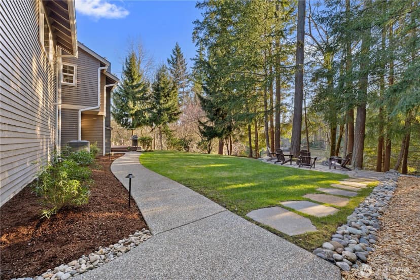 Property photo for 25852 Se 22nd Place, Sammamish photo 32