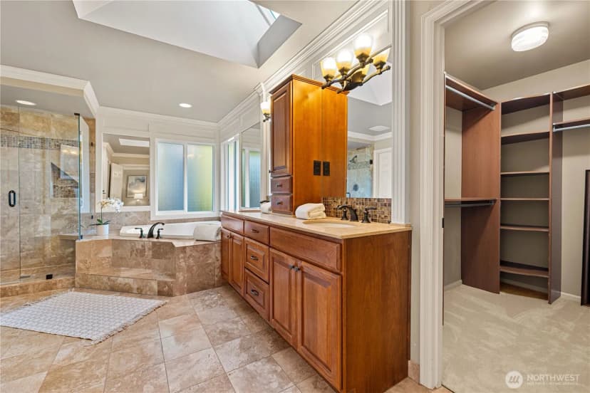 Property photo for 25852 Se 22nd Place, Sammamish photo 19