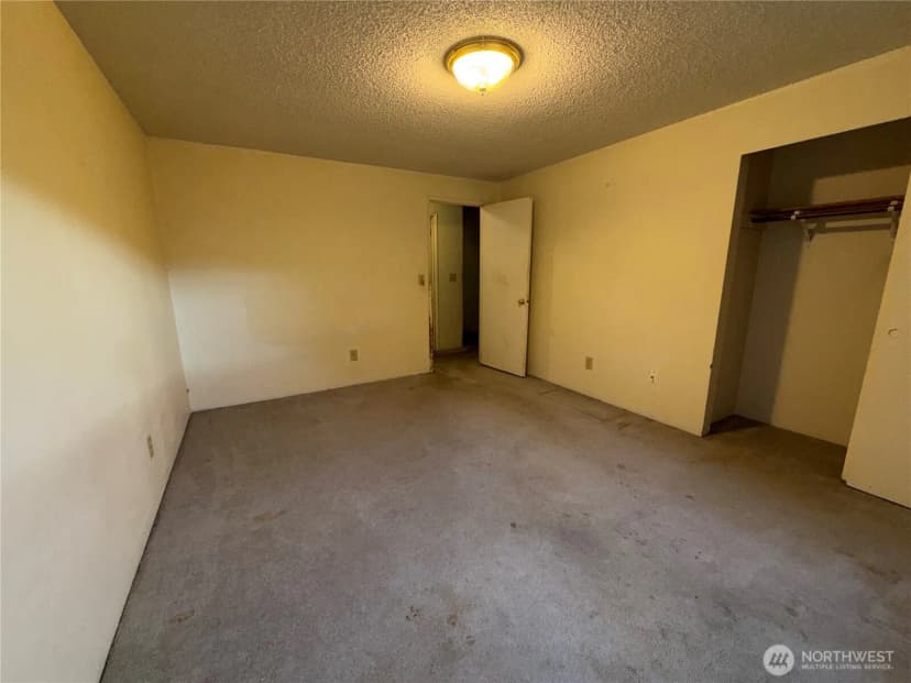Property photo for 7106 38th Drive Se, Lacey photo 17